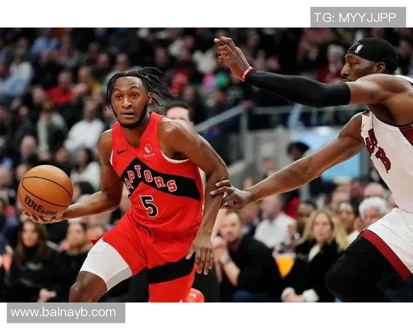 伊曼纽尔奎克利：篮球场上的闪耀新星与未来之路