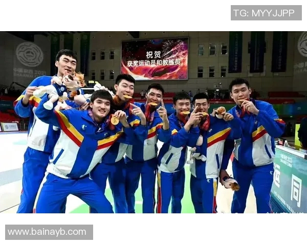 全运会男篮决赛精彩对决辽宁队与新疆队争夺冠军荣耀