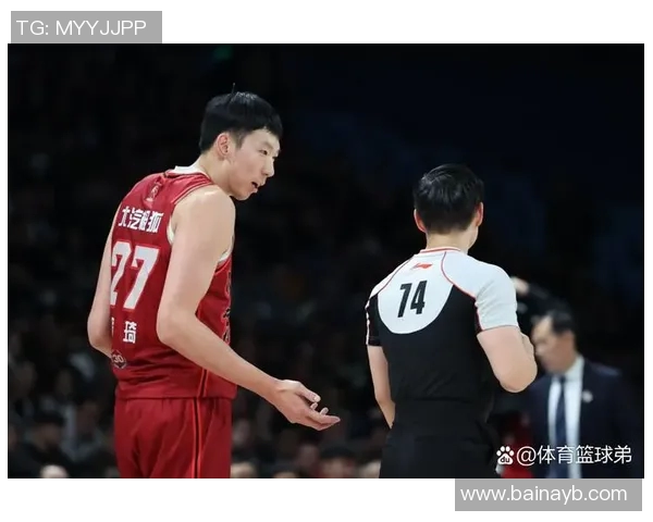 周琦在国际篮球舞台上的崛起与挑战：从青涩新星到中国篮球的希望之光