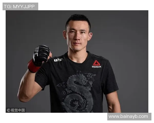 王冠与卡萨雷斯的巅峰对决谁能赢得荣耀与胜利