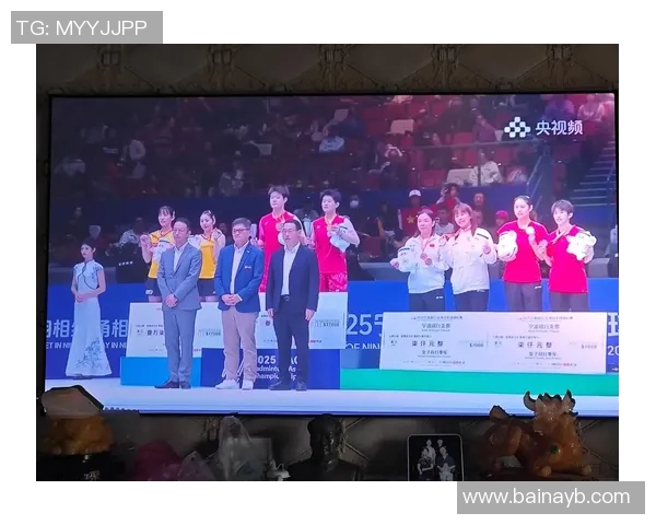 重庆羽毛球队荣登全国羽毛球速度排行榜第三名展现实力与潜力